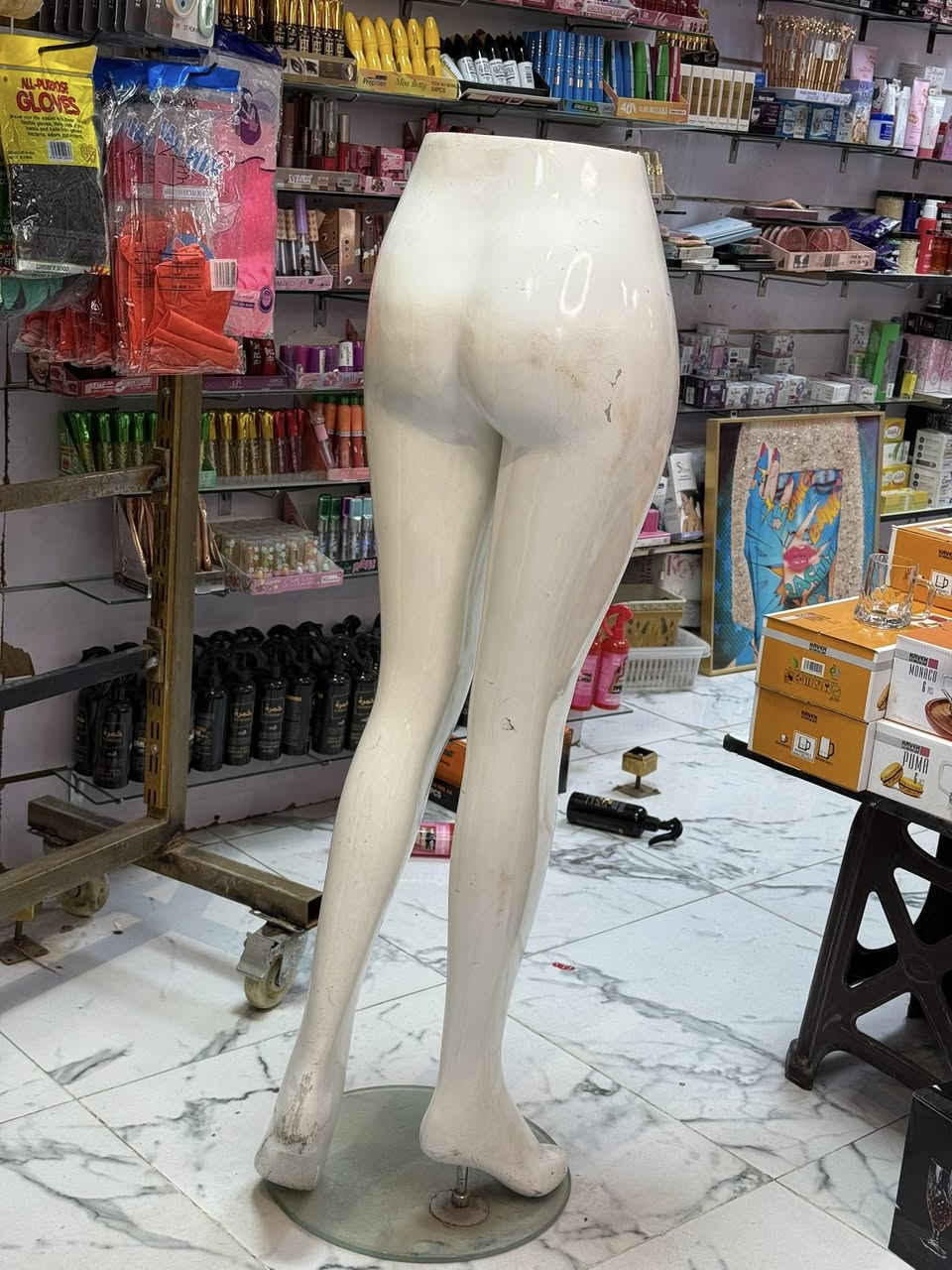 سعر القطعة 15 الف فقط العنوان /بغداد/الشعلة/سوق/النصر  رقم الهاتف:***********
