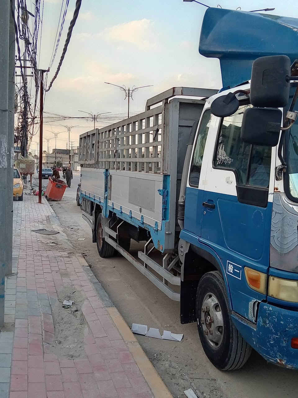 سلام عليكم البيع ابو شفه ٢٠٠٢ اصل ٦وربع بلاد مكينه ٨٠ محسن ***********، ***********
