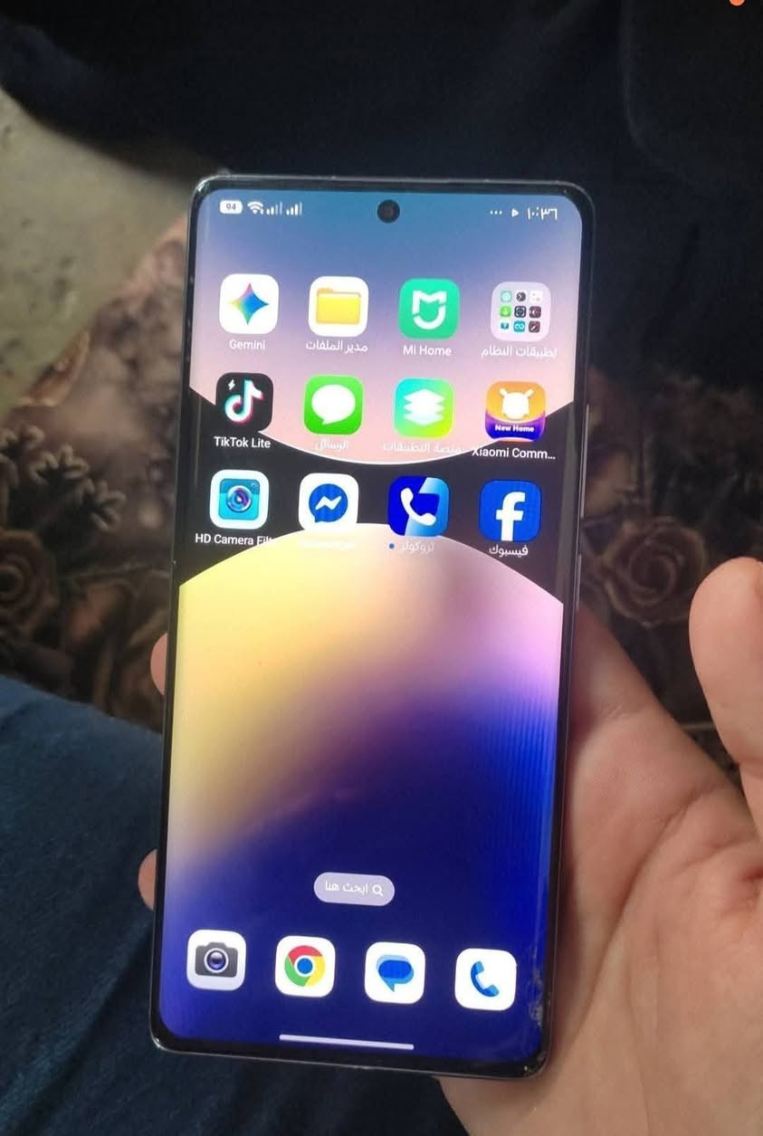 هاتف: ريدمي نوت 14 برو 
الذاكرة: 512GB
الرام: 12+12
المعالج: MediaTek Helio G100 Ultra
الشاشة: AMOLED بحجم 6.67 إنش
الدقة: 1.5K
التردد: 120Hz
الكاميرا الخلفية:
200MP رئيسية + 8MP واسعة + 2MP ماكرو
الكاميرا الأمامية: 32MP
البطارية: 5500mAh
الشحن: سريع 45W
النظام: Android 14 مع HyperOS
البصمة: داخل الشاشة
السماعات: ستيريو
مقاومة الماء والغبار: IP64
يدعم: NFC / شريحتين / 
ملاحظة بي طخة صغيرة بجام 
لاكن مامأثر لا على اللمس ولا شي 240وبي مجال بسيط


**إذا كنت صاحب هذا الإعلان وتريد حذفه لأي سبب، رجاءا أرسل رسالة إلى الدعم الفني**