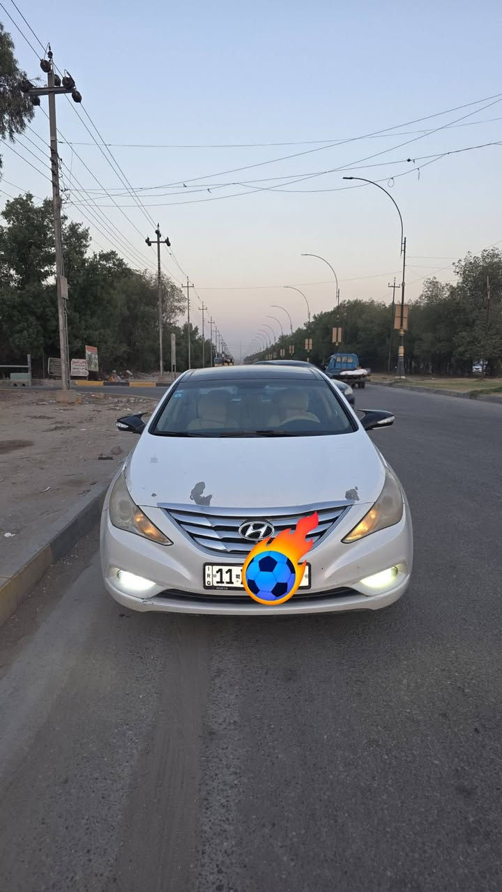 سوناتا خليجي ١١ فول 
باب صبغ ودور جاملغ 
سعر ١٠٥ وبيها مجال 
***********
