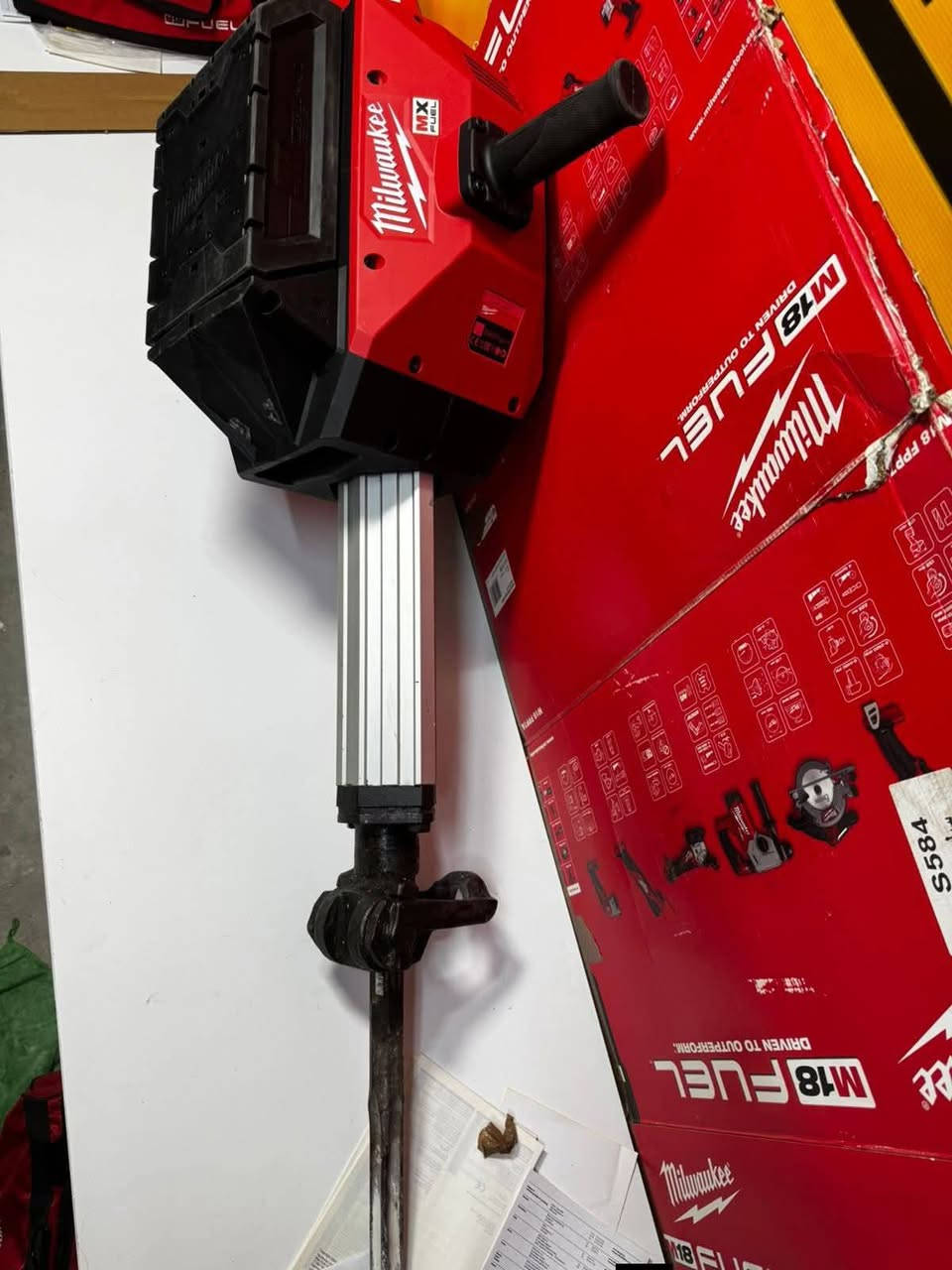 للبيع جک همر ميلواوكي الأصلي كامل 2 بطارية6 امبير شاحنة فاست 64جول حقيقي
28 ملم
Milwaukee MXF DH 2523H
مستغدم نضيف
صناع اوربيCZ
*********** واتساب
