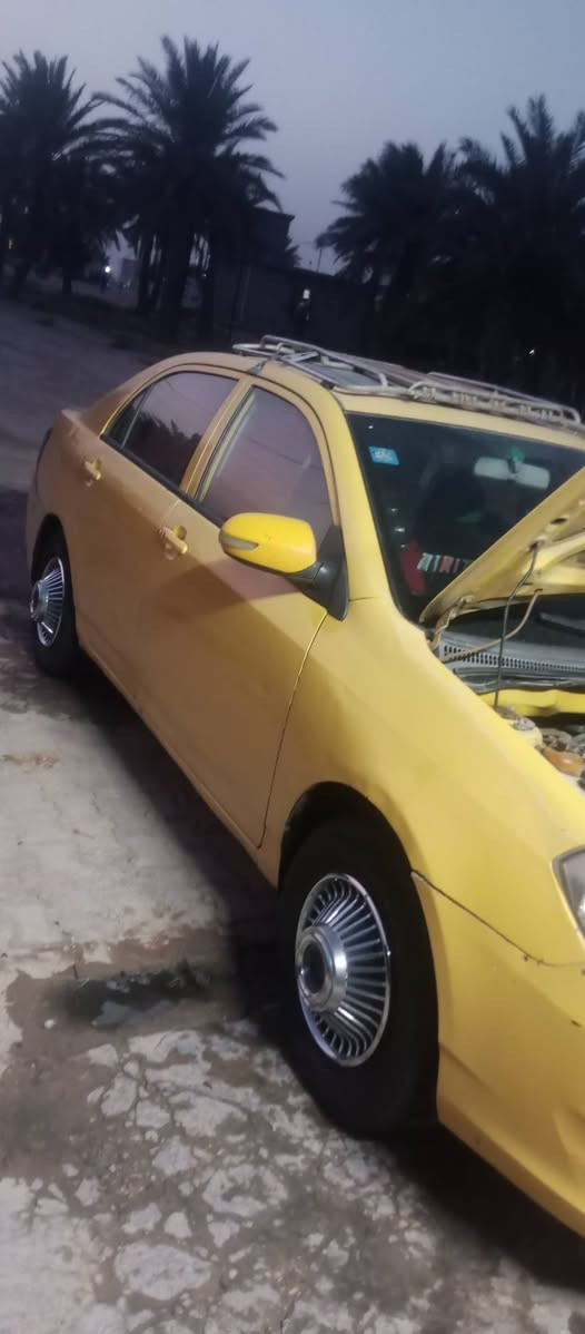سياره للبيع بي واي دي جي ثري كير عادي ٢٠١٣ رقم بغداد  رقمها جديد باسمي محرك جديد تخم تاير تبريد حداديه  فول السعر ٤٢ وبينه مجال قليل العنوان واسط العزيزيه ***********
