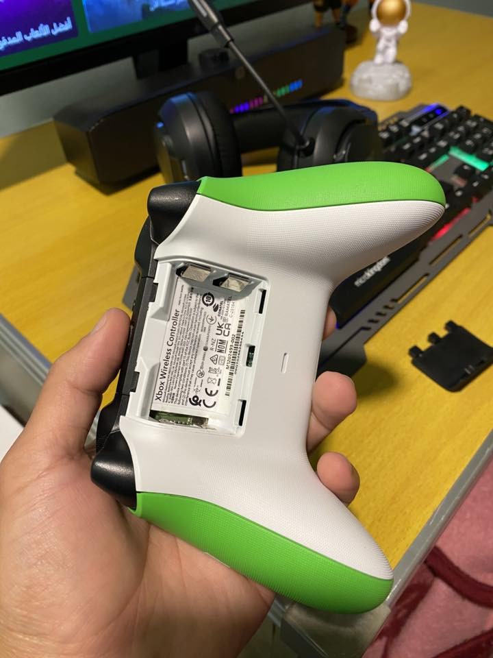 Xbox series s
نضيف جدا غير مفتوح مع كامل ملحقات
يد اكسبوكس اصلي 
بطاريتين شحن 
سماعة كيمنج 
كيبورد RGB


**إذا كنت صاحب هذا الإعلان وتريد حذفه لأي سبب، رجاءا أرسل رسالة إلى الدعم الفني**