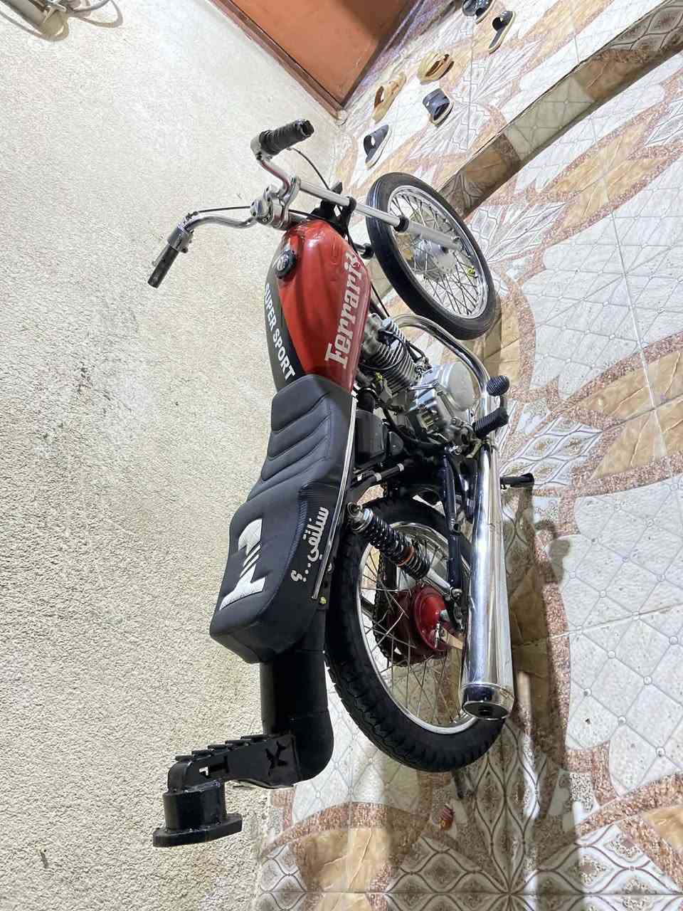 سلام عليكم دراجه ايراني نامه شلامجه ادوات دراجه تخبل مال جناي نهضة ومعدل مابيك ومشي دراجه تخبل ما ناقصهة شي العنوان البصرة ابو الخصيب العوجه رايدهة 600 وبيهة مجال الطيبين ما متواجد ع الفيس رقمي ***********
