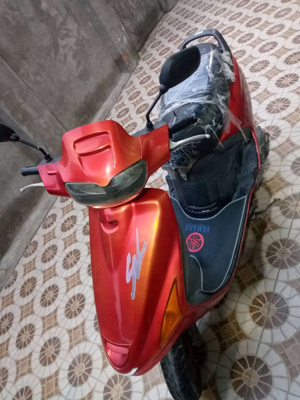 سلام عليكم 
دراجه كرستال فحل رمبه مال حاويه صارله تلث اسابيع من اخذته الدراجه خير من الله مكينه خرسه ما تنسمع الدراجه قفل استيرن أو قفل جنطه اشاير عالي ناصي سلف هندر كله شغال الدراجه مكفوله السعر 675 أو بيه مجال الموقع الحمزه الغربي الرقم ***********
