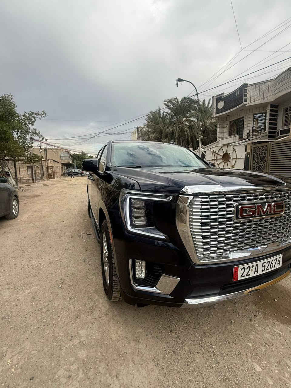 السلام عليكم GMC يوكن شاطي طويل موديل2024مسافه مقطوعه 3,000
سياره فول مواصفات تواصل ***********
شاشه جبيره  شاشه دجيتل الكتروني سياره فول للاخير سياره ما نازله للشارع وما مشتغله خط ابد سياره جديد بمعنى الكلمه  لون ازرق جنطه كهرباء سياره فول فتحة سقف الحادث بنيد وباب اصلي تفصيخ نفس الون والجاملغ مصبوغ 
مكاني بغداد شارع فلسطين
