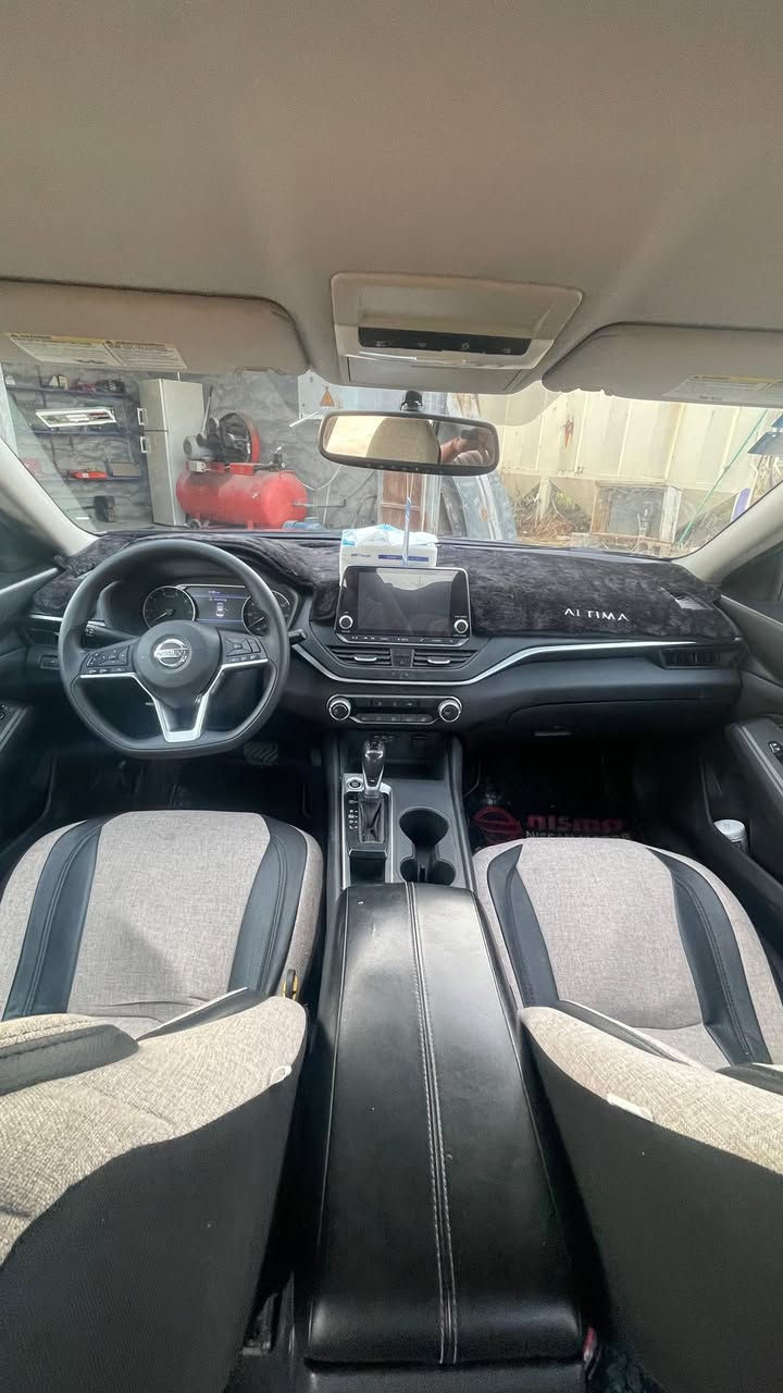 للبيع فقط
نيسان التيما 

موديل 2020

مواصفات S

ضررها 4 قطع بدون شاصي ولغد ضربتها صفح السائق

كفاله كير ومحرك 

عارضها 115 وبيها مجال

مكان الانبار الفلوجه 

اتصال او واتساب ***********
