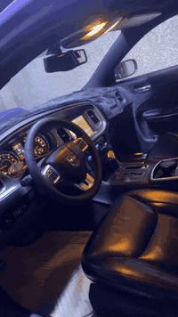 جارجر 2014 RT MAX فول مواصفات 🔥
لون بنفسجي اصل 💜
تدفئه تبريد بالكشنات 
شاشه كبيره
شفتات ستيرن 
فتحه سقف
عليها برمجه مصطفى ايگل ☠️🔥
السياره مصبوغه حزام جماليه اثر تخريب 
رقم بغداد موازي مدفوع وكامل بس تشد لوحات ♥️
مكان السياره تكريت 
رقم الهاتف ***********
