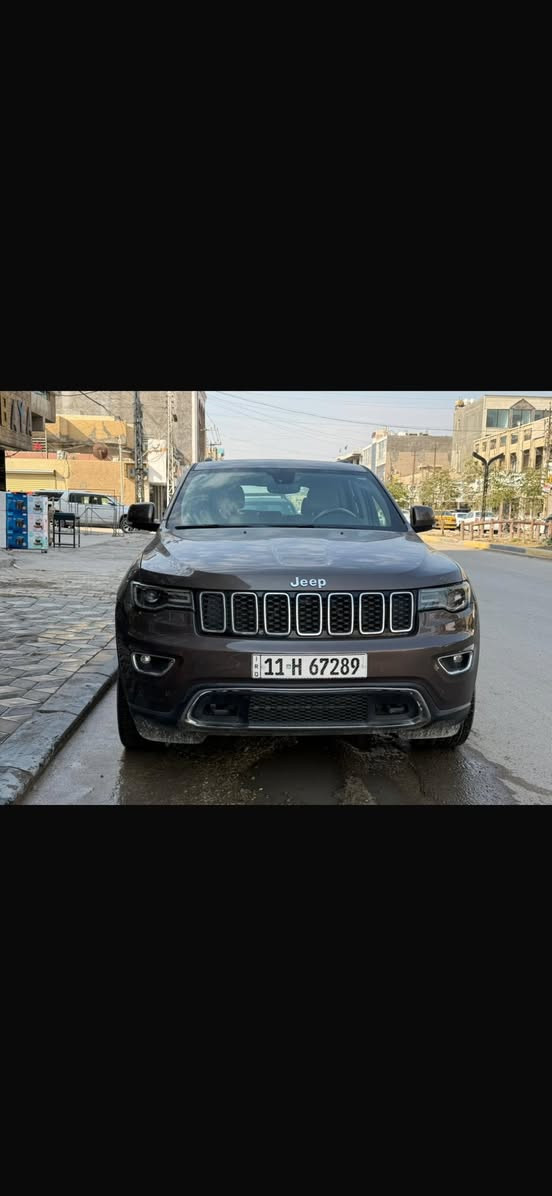 السلام عليكم
موديل 2019
جيب لمتد فول موصفات ماوس 

لون مميز خليجي بيه صبغ 

البنيد والخشم جاملغ بدون دواخل 

ماشيه 51 ميل

سعر 265بيه مجال بسيط 

***********

مكانه البنوك شارع الميثاق
