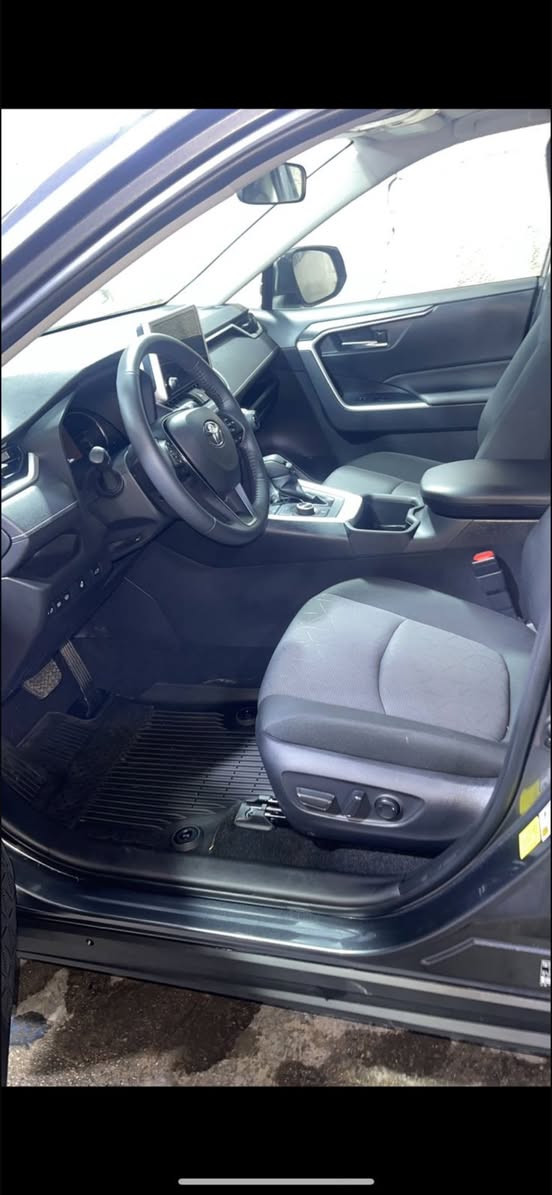 سلام عليكم من رخصت ادمن المحترم
راف فور  موديل ٢٠٢٤
بدون صبغ حادث 
دعاميه ونفسه مصلحه 
بدون ارباك 
فول مواصفات XLeماشيه 
ماشيه ٢٢ الف هايبر ٢٥٠٠
صور حادث موجود وسونار هم 
مكان يساره بغداد حي الخضراء 
سعر 26 الف بيه مجال 
رقم ***********
