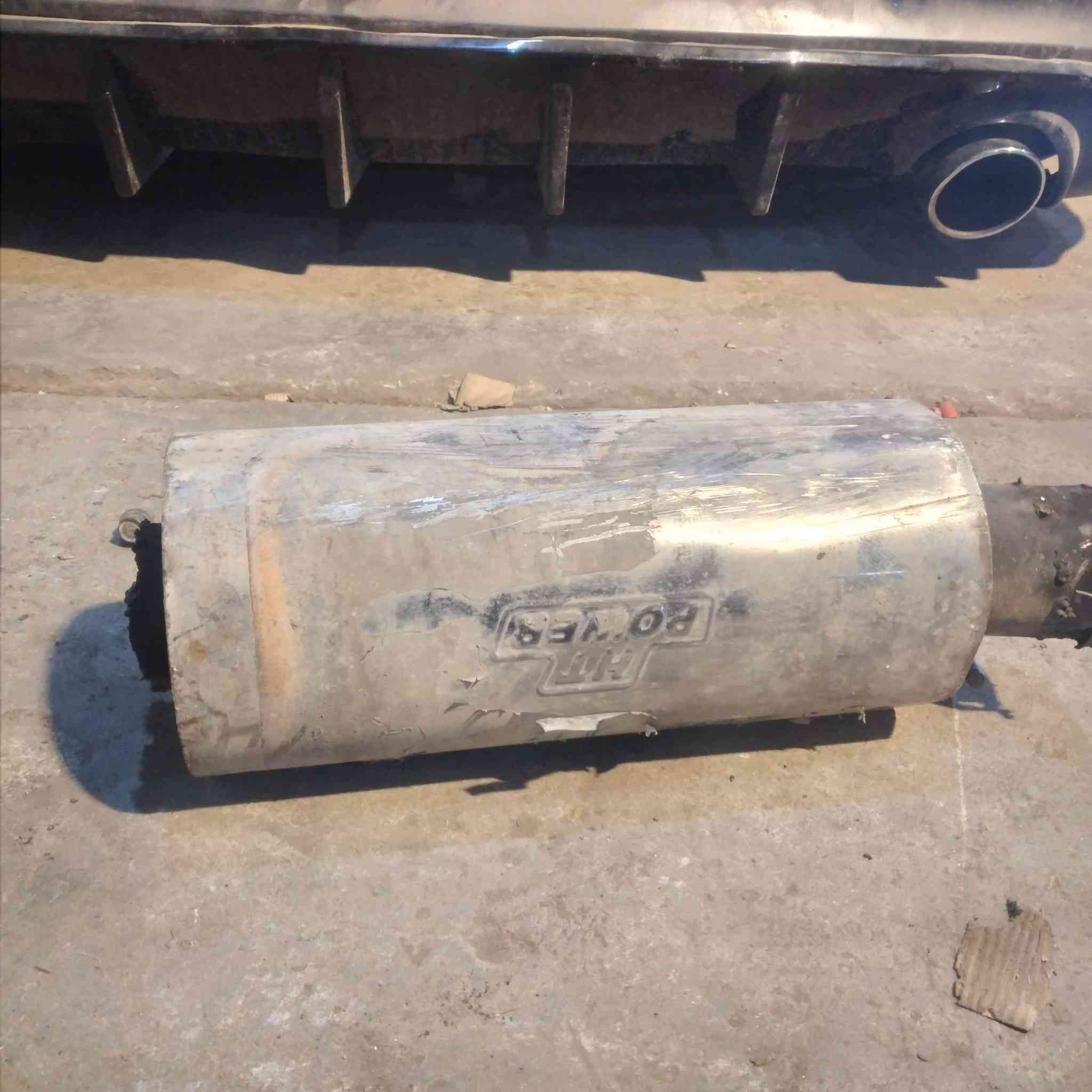 السلام عليكم عندي هاب الكزوز للبيع صوت يخبل وعندي سلف هم للبيع مكان بغداد ***********
