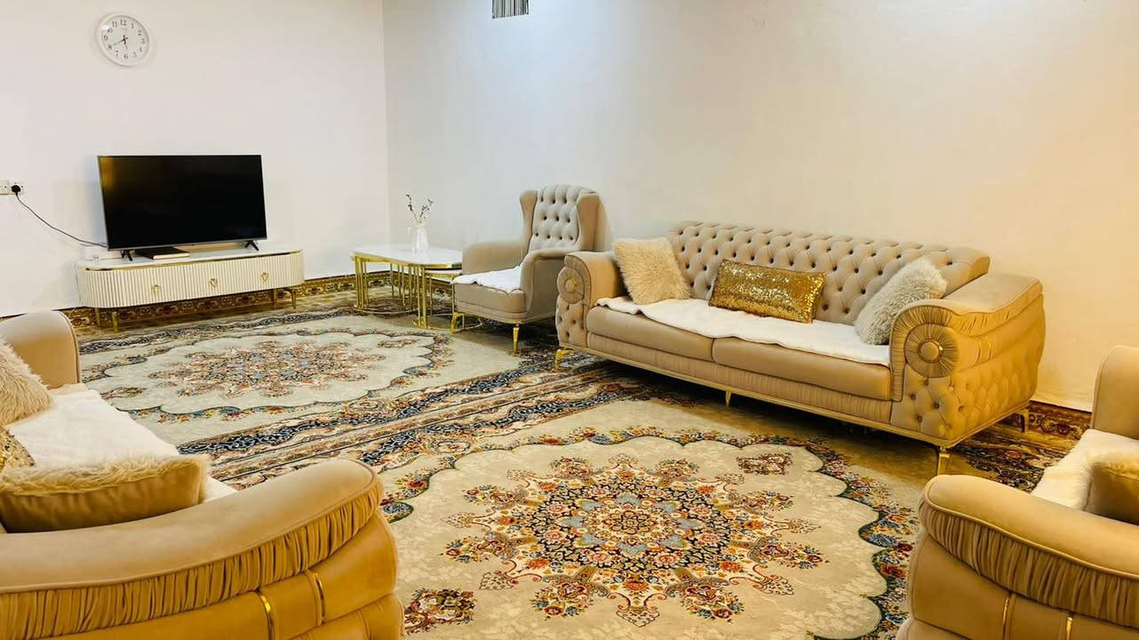 #دار للبيع طابو صرف
#المساحه 300متر وجهه 125متر
#العنوان 📍حي النصر الاولى قرب ساحه الغار ساحه الكفاح خلف تجاري
#ملاحظه البيت  مرمم عل خريطه القديمه
♦️محتويات 
♦️قاط الاول
كراج استقبال ومطبخ وهول وغرفه نوم وصحيات داخليه خارجيه
♦️قاط الثاني 
غرفه نوم
للاستفسار مرجعه مكتب عهد الوصال او اتصال☎️
***********
***********
#نستقبل جميع عروضاتكم السكنيه وتجاريه
