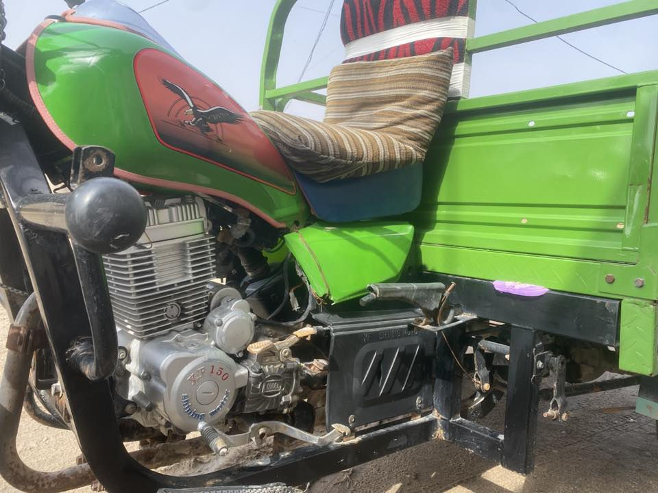 السلام عليكم 
ستوته للبيع 
موديل ٢١  مكينه ٢٣
أوراق 
السعر ١٨٠٠ وبيها مجال 
المكان البصره الزبير 
مكلف بالنشر 

هذا رقم الولد ‭ ٠٧٨٠ ١٤٢ ١١٨٣‬
