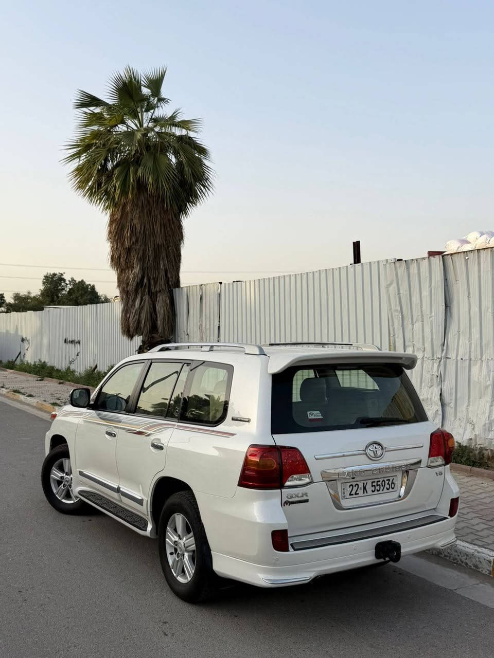 لاندكروزر 2015بريم
مكفوله فقط مكان بارد بسيط
السعر 40000$ 
رقمي ***********
العنوان بغداد الكاظمية
