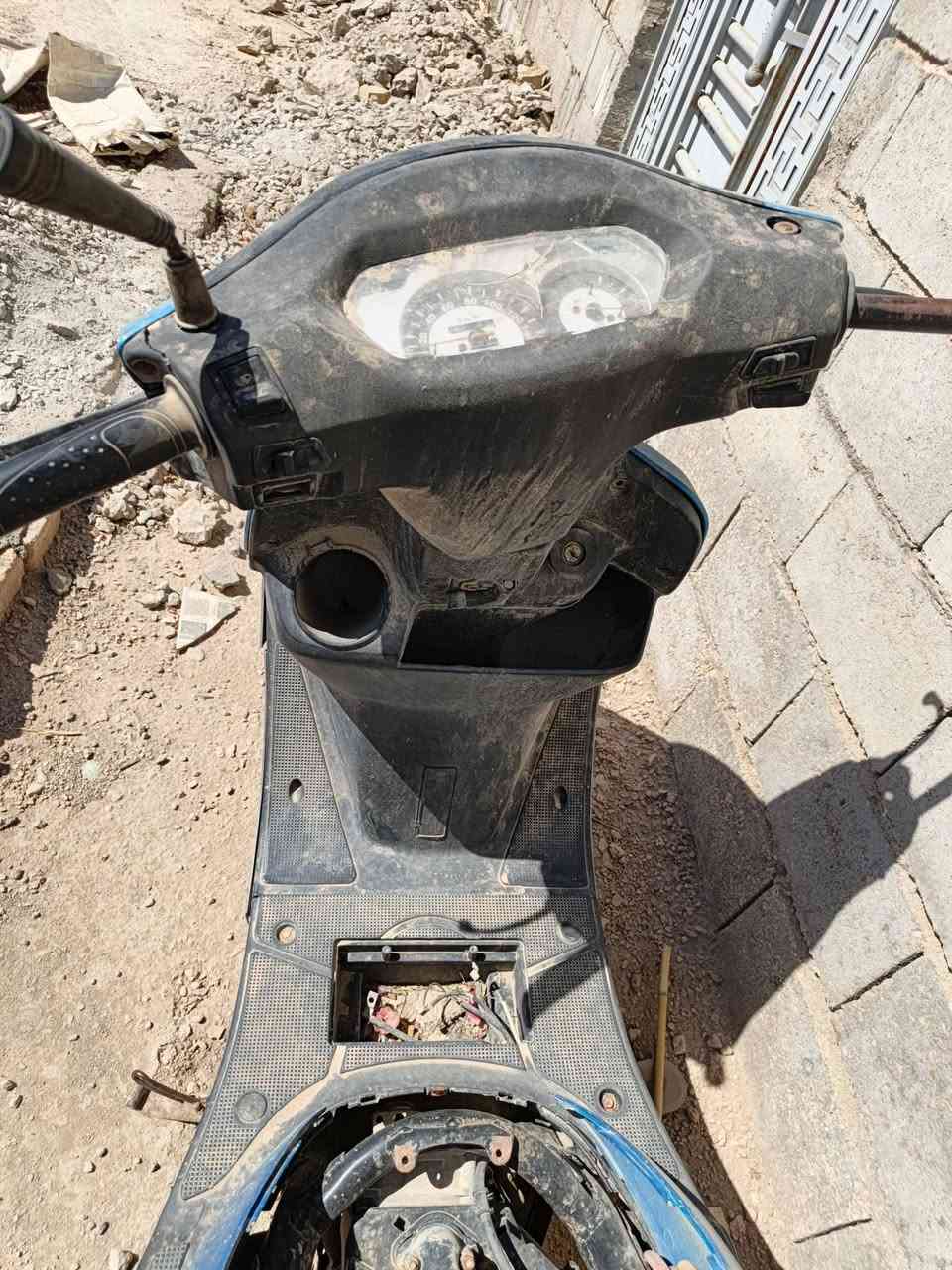 دراجه بطه قديمه عوزه بس محرك
مجفته مره وحده 
سعر خاص وغراضه كله جاهزه لايتات شغالات سرعه 140


**إذا كنت صاحب هذا الإعلان وتريد حذفه لأي سبب، رجاءا أرسل رسالة إلى الدعم الفني**