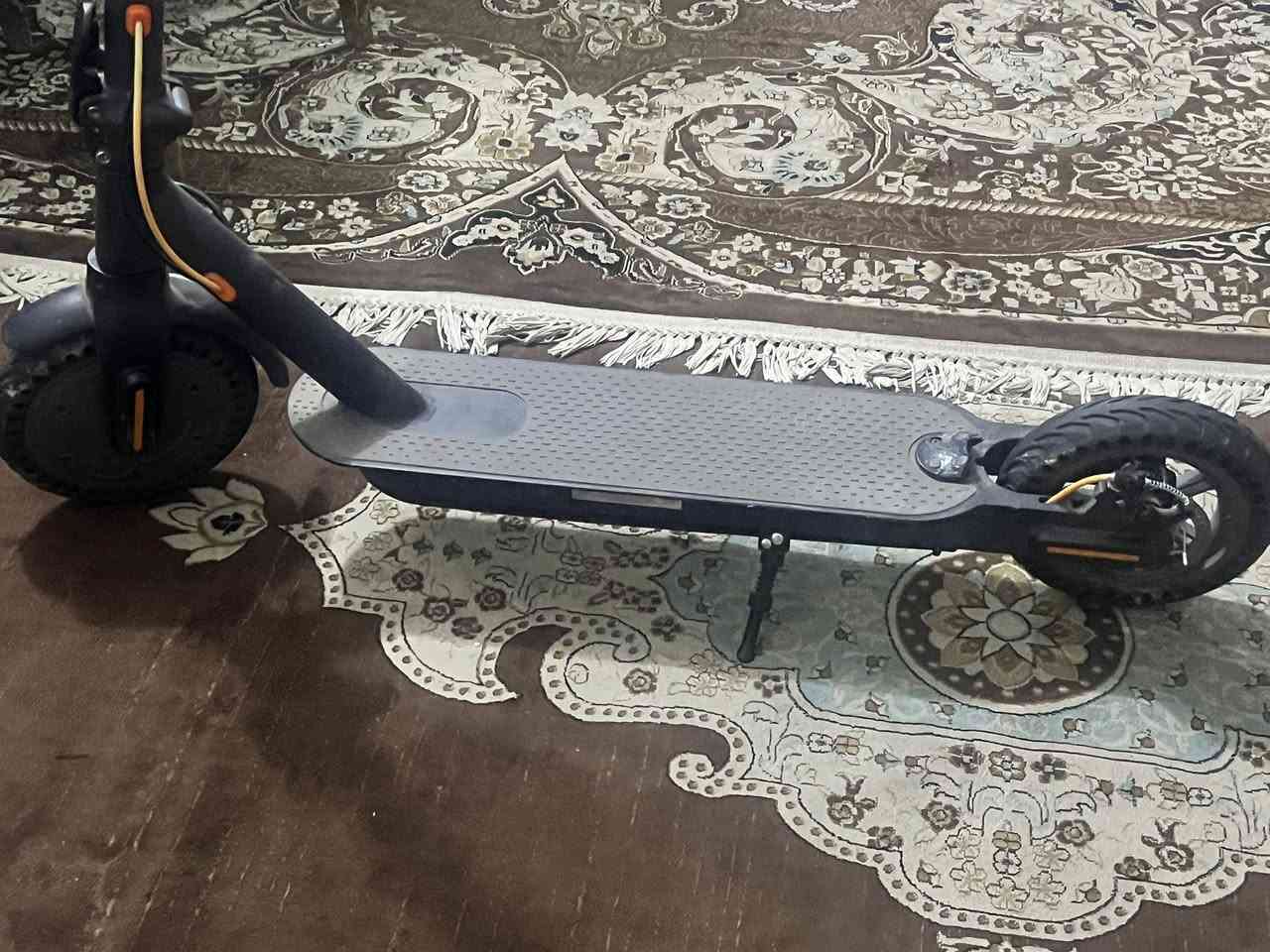 السلام عليكم سكوتر بهاذ الشكل طفه يرادله تصليح وناقصه بطاريه اكتبلي سعر وبلعافيه كوم حديد تفصيخ


**إذا كنت صاحب هذا الإعلان وتريد حذفه لأي سبب، رجاءا أرسل رسالة إلى الدعم الفني**