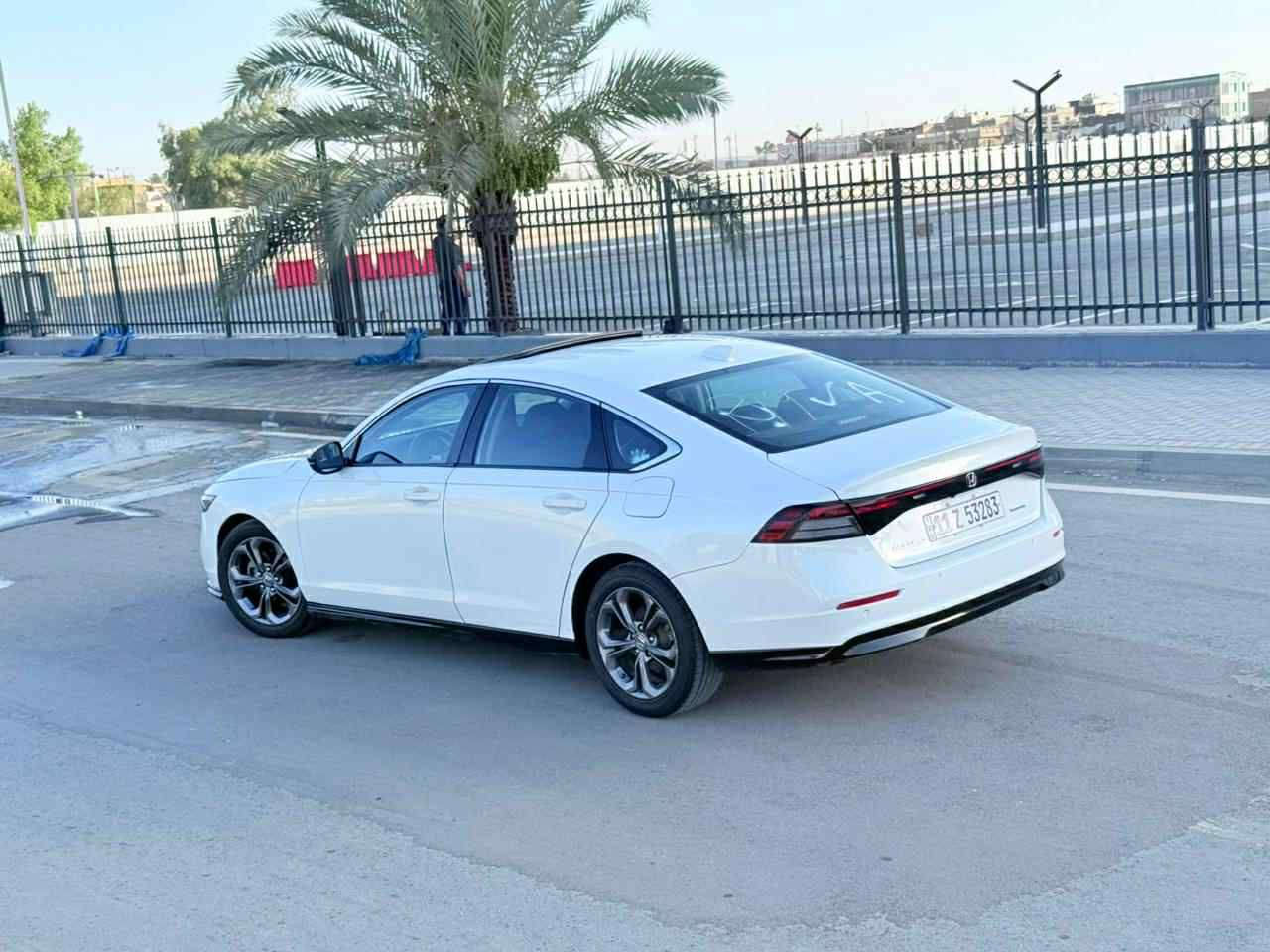 سلام عليكم 🫡
للبيع  او مراوس  هوندا اكورد  EXL  
Hybrid 2.0L 
ياباني خط ونخله 
موديل2023
حادثها موضح بالصور بدون دواخل  شاصي لغد مكفول حادث سطحي تبدل بيها باب اصلي مو تجاري وجاملغ  كله اصلي تفصيخ الصبغ باب وجاملغ فقط   
نضيفه جداً مال بيت  
ويل 17 المرغوب طسه ماكو تايرات الشركه  
رادرات حساسات اماميه خلفيه 
قياده ذاتيه تحديد مسار 
سلايد دخول ذكي تشغيل عن بعد كراسي تدفئه 
ابل كار بلي 
كراسي كهرباء 
تبريد خلفي 
تفويله بانزين ٤٥ لتر تمشي 975 كيلو  متر اقتصاديه جداً 
ولا عطل بالسياره مكفوله وفحص وين ميعجبك      
هوايه مواصفات  بيها  
رقم بغداد تحويل ثاني يوم
السعر ١٩٥ 
للاتصال ***********
