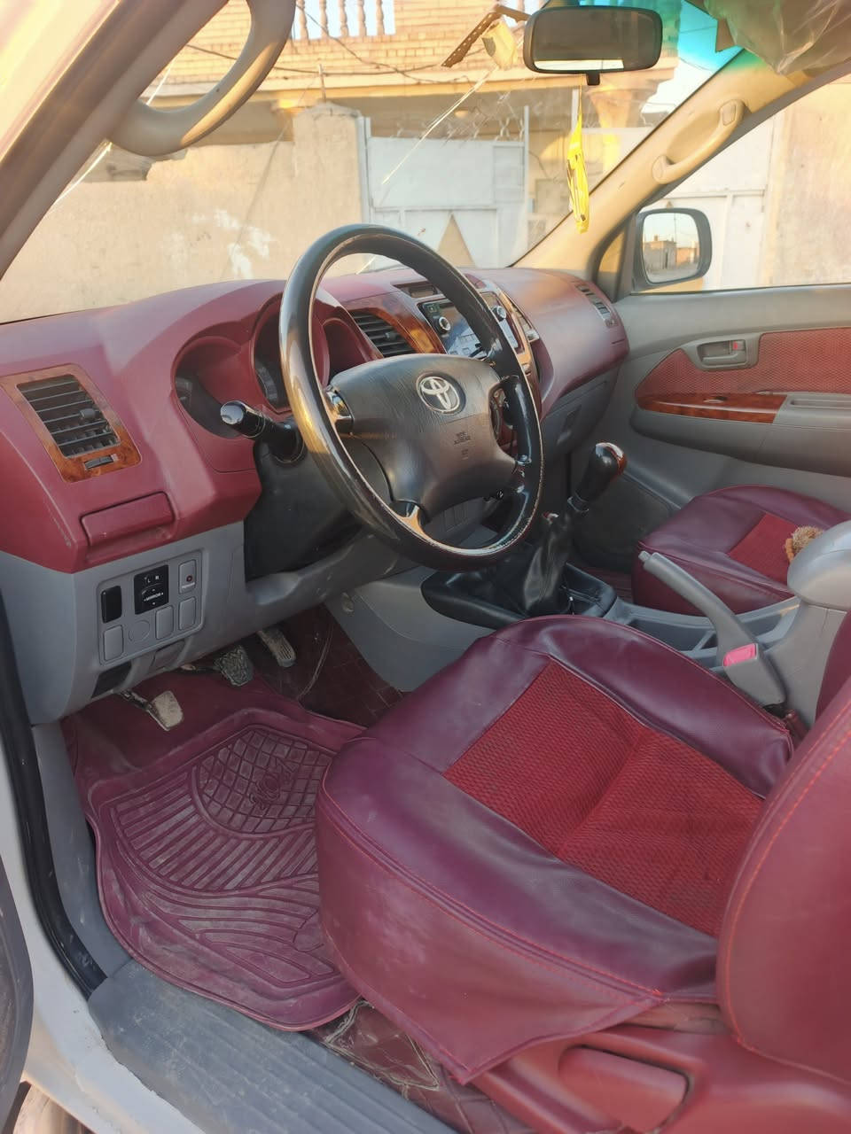 سياره للبيع 2011 مكفوله كفاله عامه رقم اربيل كوت البتار السعر 170 وبيه مجال ***********
