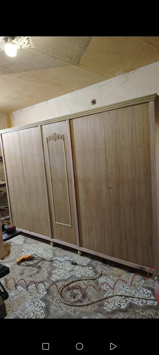 سلام عليكم يوجد لدينا جميع انواع الكناتير التفصال الاسعار مناسبه العنوان ميسان حي العسكري *********** بي واتساب
