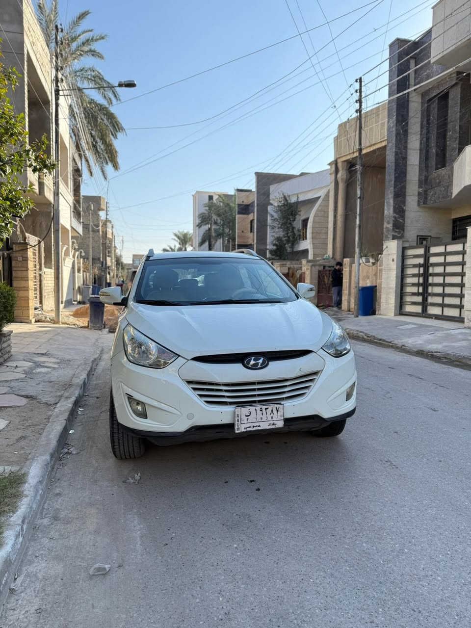 السلام عليكم 
توسان خليجي موديل ٢٠١٠ شكل ال ٢٠١١
بيها صبغ بابين عكس السائق وجاملغ 
السعر ١١٠
بغداد السيدية 
***********
