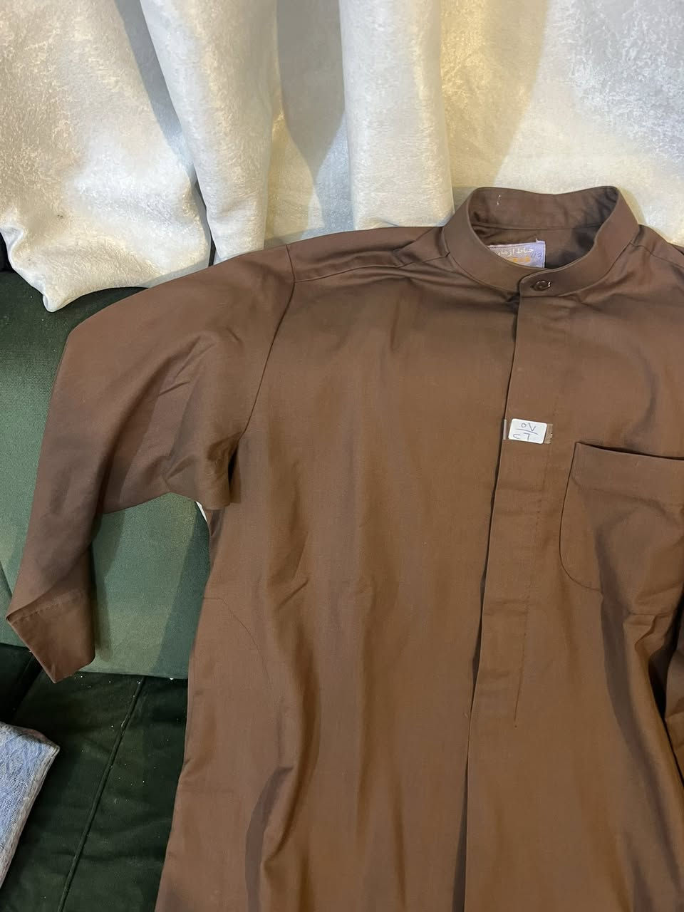 السلام عليكم مجموعة دشاديش رجالي وولادي كويتي تفصال للبيع 150 قطعه رجالي مكوي ومغسول 
45 قطعه ولادي ايضاً مكوي ومغسول  احسبهن كلهن شلعه وحده القطع كلهن نضيفات وما بيهن تالف ابداً  عزلت محلي واريد بيهن متوازي مطلوب دين عالمحل  للتواصل ***********
