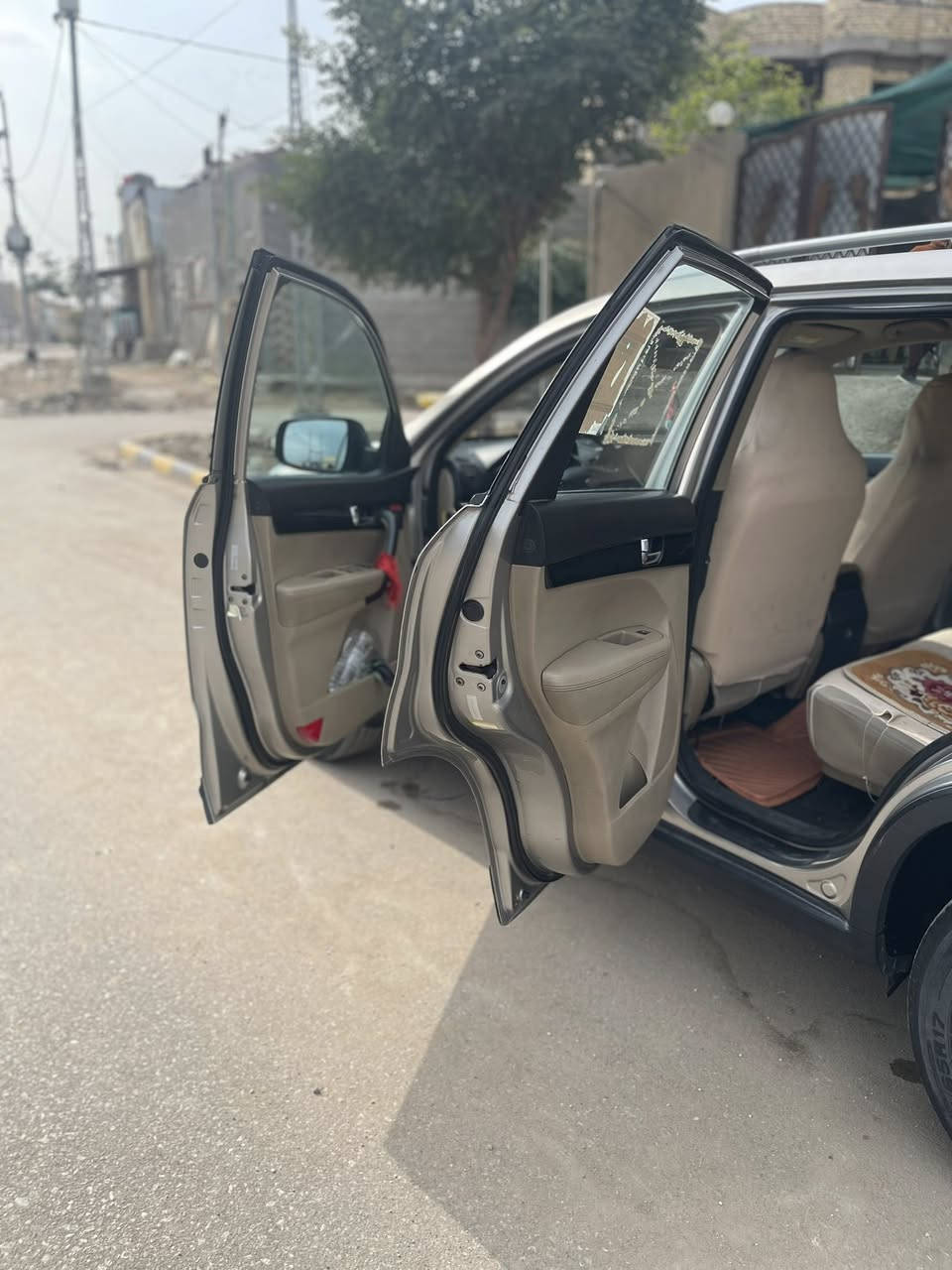 السلام عليكم سورنتو 2013وارد أمريكي لون رصاصي بيه جراد رقم بغداد سنويه باسمي تنتهي 2028 السعر118وبيه مجال حق الجيه
رقم ***********
