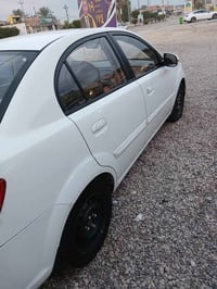 ريو موديل ١١ فول نضافه سنويه باسمي السعر ٩١ سياره مناقصها شي سياره بيه...