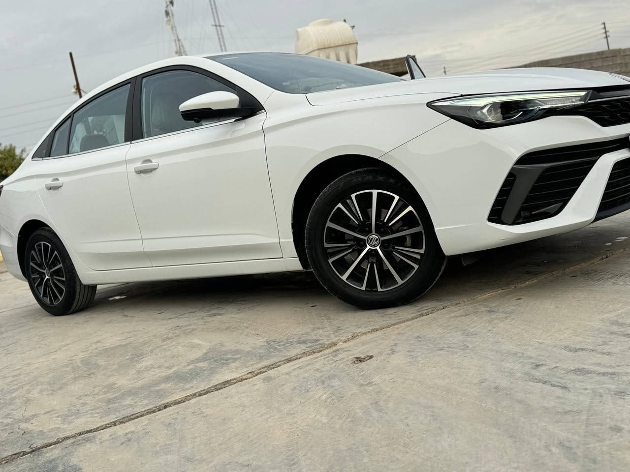 سيارة MG5 S PLUS 2025 فول (لاكجري) ماشيه21 الف السياره بعدها داخل الضمان وماشايفه بانزين غير المحسن وهيه طبيعيه بالبانزين العادي مابيها اي دوانز بس اني حاجتي احب اداريها حيل السياره بوضع الشركه عارضها للبيع #وسعرهاـ130
***********
***********
