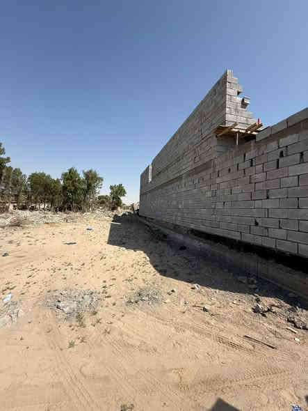 السلام عليكم...قطعه ارض للبيع 
مساحه 350م علا نهر جاري
..طابو زراعي عراقي سند 25 مكاتبه نسخه من الطابو. 
...
العنوان. ابو الخصيب  .العوجه شارع المقيمين. 
..
كافه خدمات كهرباء ماي مدارس 
..السعر 38بيها مجال 
للاستفسار ***********
