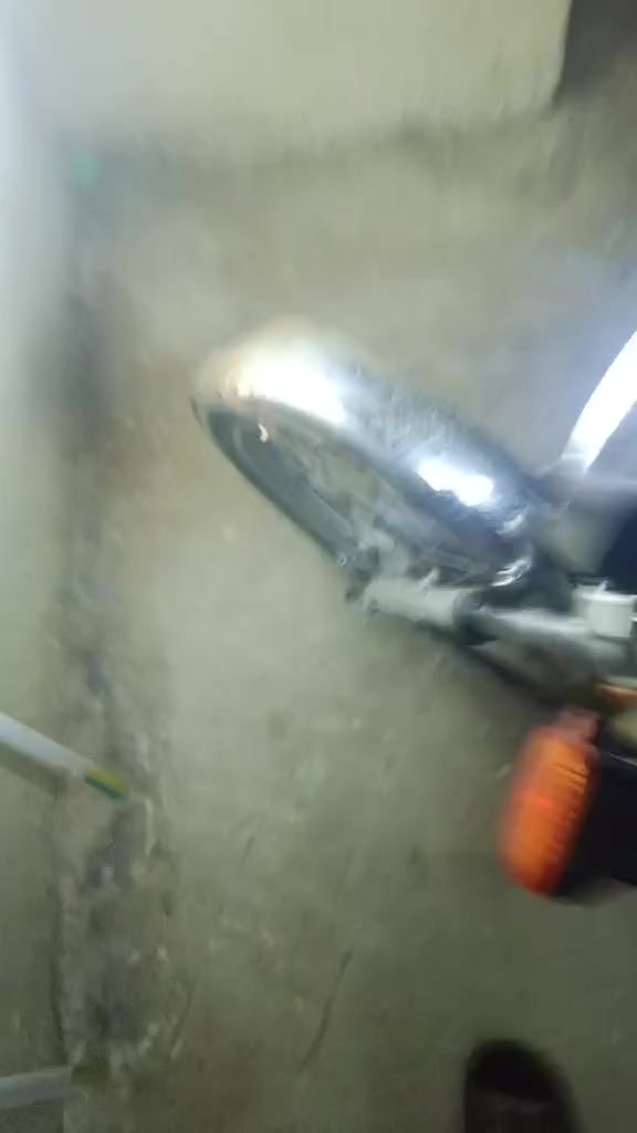 سلام عليكم. دراجه للبيع ايراني اربعهه كير مكفوله كافله عامه 
رقم. ***********
