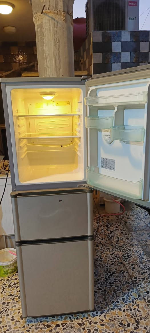 ثلاج لبيع اصلي مال شركه
***********
