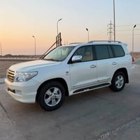 لاندكروز • ٢٠١١ • ٨ سلندر
