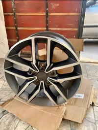 تك ويل جيب اصلي حجم ١٨ كفاله  السعر 150 الف ‎0770 826 2788