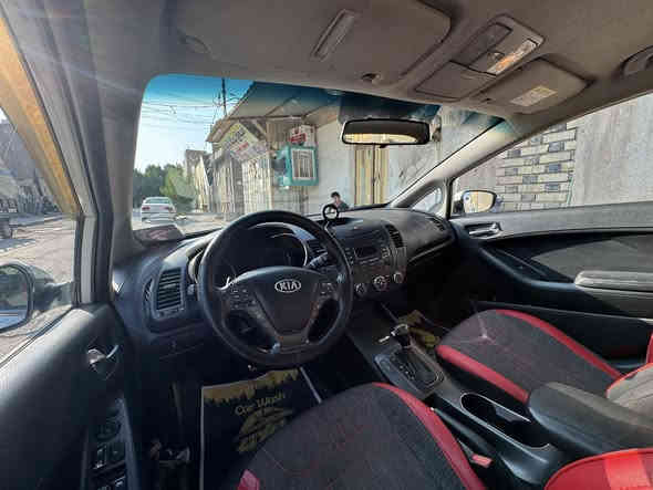 سنوية ورقم منتهية

المواصفات:

• تحكمات ستيرن جهتين

• شفتات كير عادي

• تحكم سرعة

• ليدات وحساسات أمامي وخلفي

• مثبّت سرعة

• مرايا شفط

• تبريد أمامي وخلفي

• محرك 1600

السيارة جاهزة بالكامل بدون أي نقص، حتى الويل كب الأصلي موجود.

تخم تاير جديد وحدادية جديدة.

بيها فقط بارد بالجنطة مقدار شبرين والباقي مكفول.

السعر: 127 فقط

للتواصل:

***********

***********
