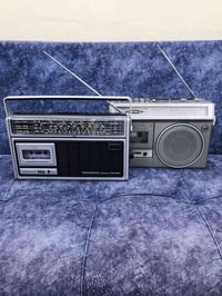 هيتاشي TRK-5664E • تلفونكن CR-900 • إلكترونيات