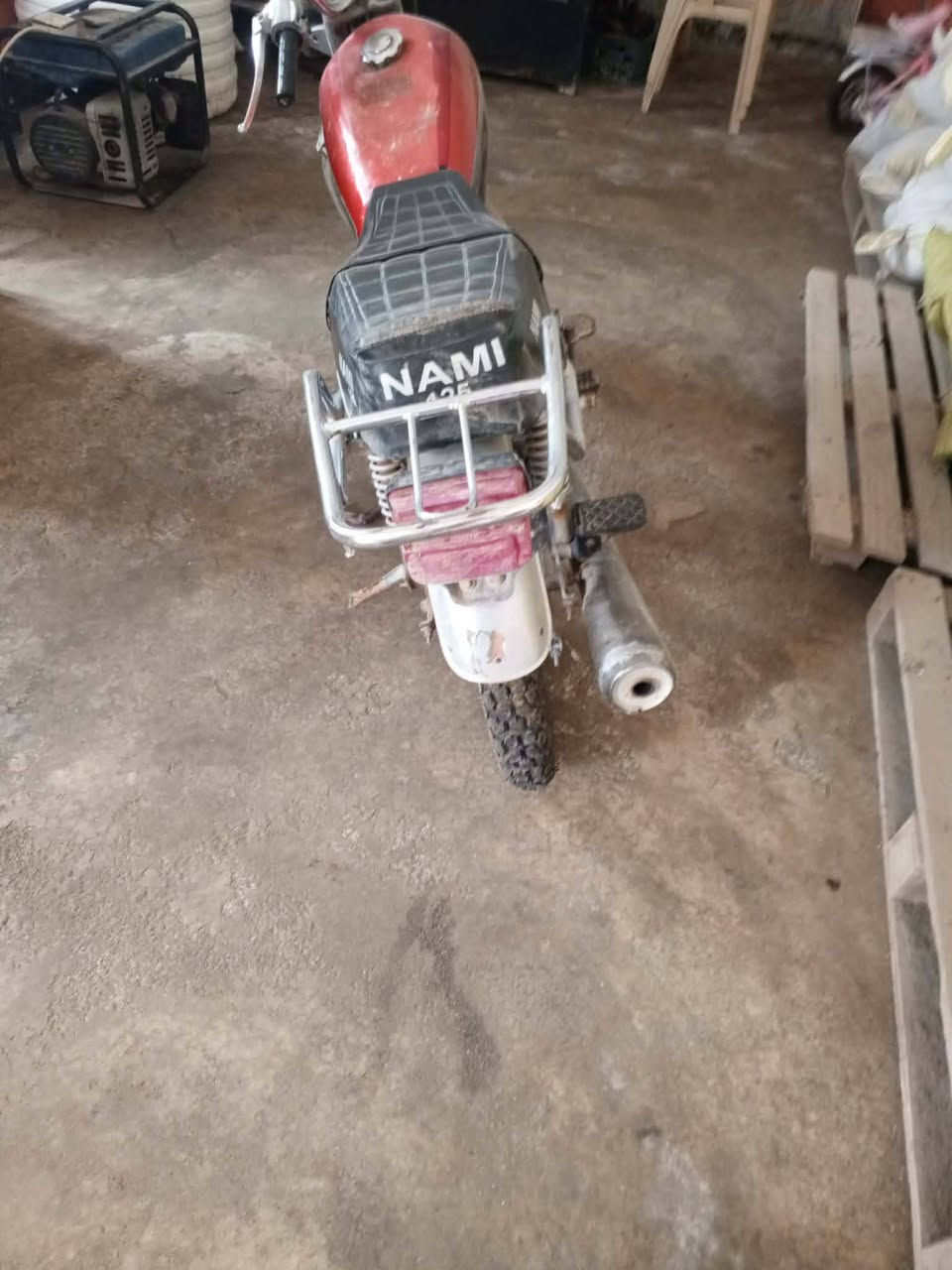 دراجة نامه للبيع محرك مكفول كهربائيات شغاله
سعر 125 وبي مجال... شهربان. الكيلوات 
***********
