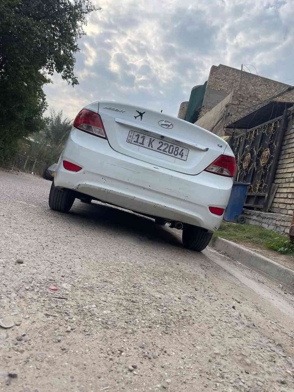 السلام عليكم  اكسنت2016خليجي كير ومحرك كفاله تخم تاير جديد مال جناي جاهزه الاخير تبريد شغال بيها3قطع صبغ 
مواصفات السياره داخل بيجي تحكم استيرن نضام ايكو 
اشاير بلمري شاشه كأمره فتحه 
السعر 98وبيه مجال
التصال ***********
العنوان الشعلة الرحمانيه
