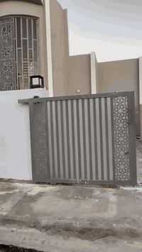 ((للبيع ))بيت في مجمع طيبه 2 مساحته 200 متر ركن 
غرفتين نوم واستقبال ومطبخ وحمام عدد 2
السعر 55مليون والقسط الشهر 660 وبي مجال للطيبين رقم الهاتف ***********
