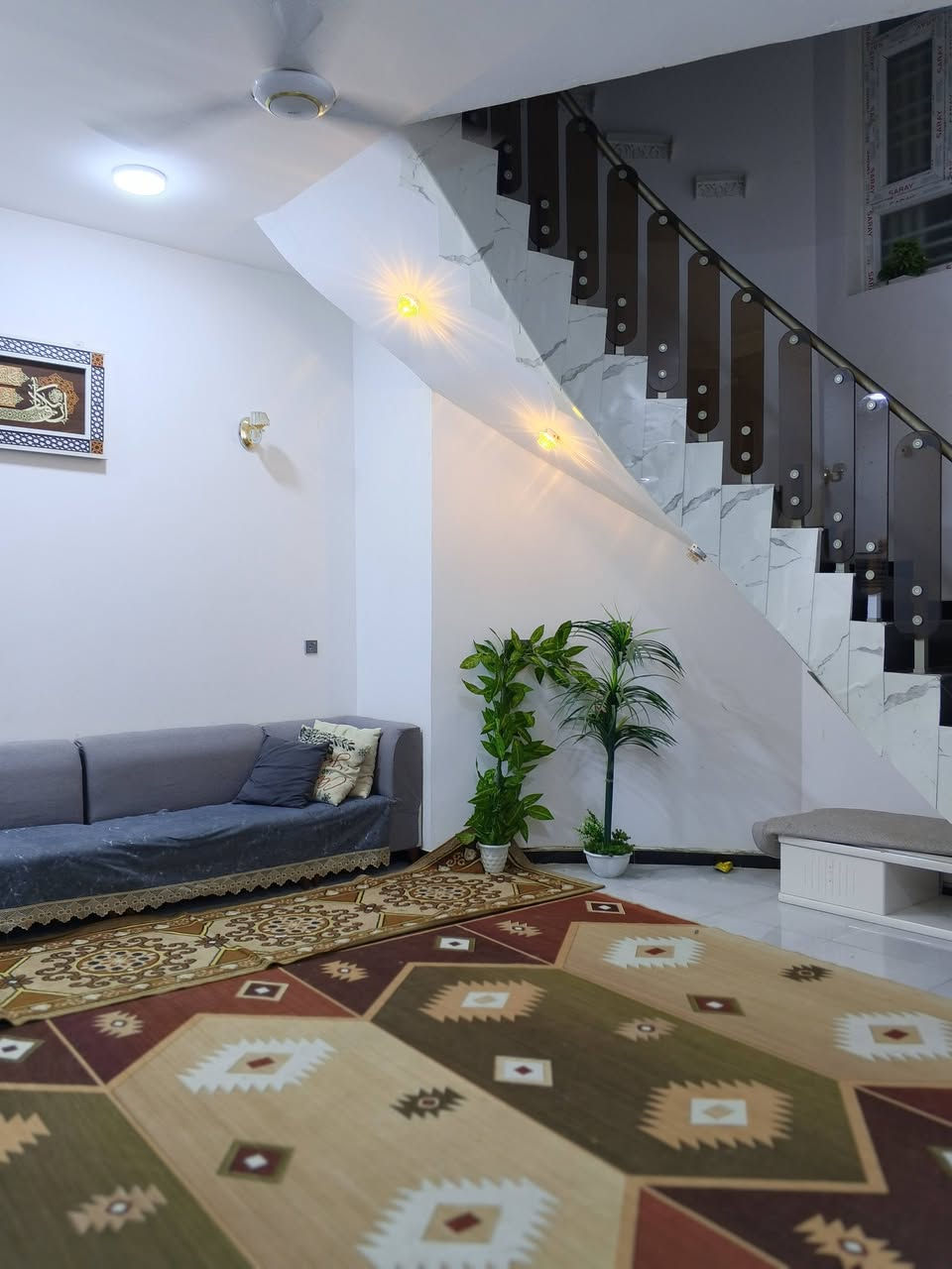 بيت بلحبيليه مقابيل سجن الاصلاح طابو مساحته 100 متر 3 طوابق بناء حديث سعره الكلي مع الاسكان 150مطلوب سكان42 للاستفسار الاتصال ***********
