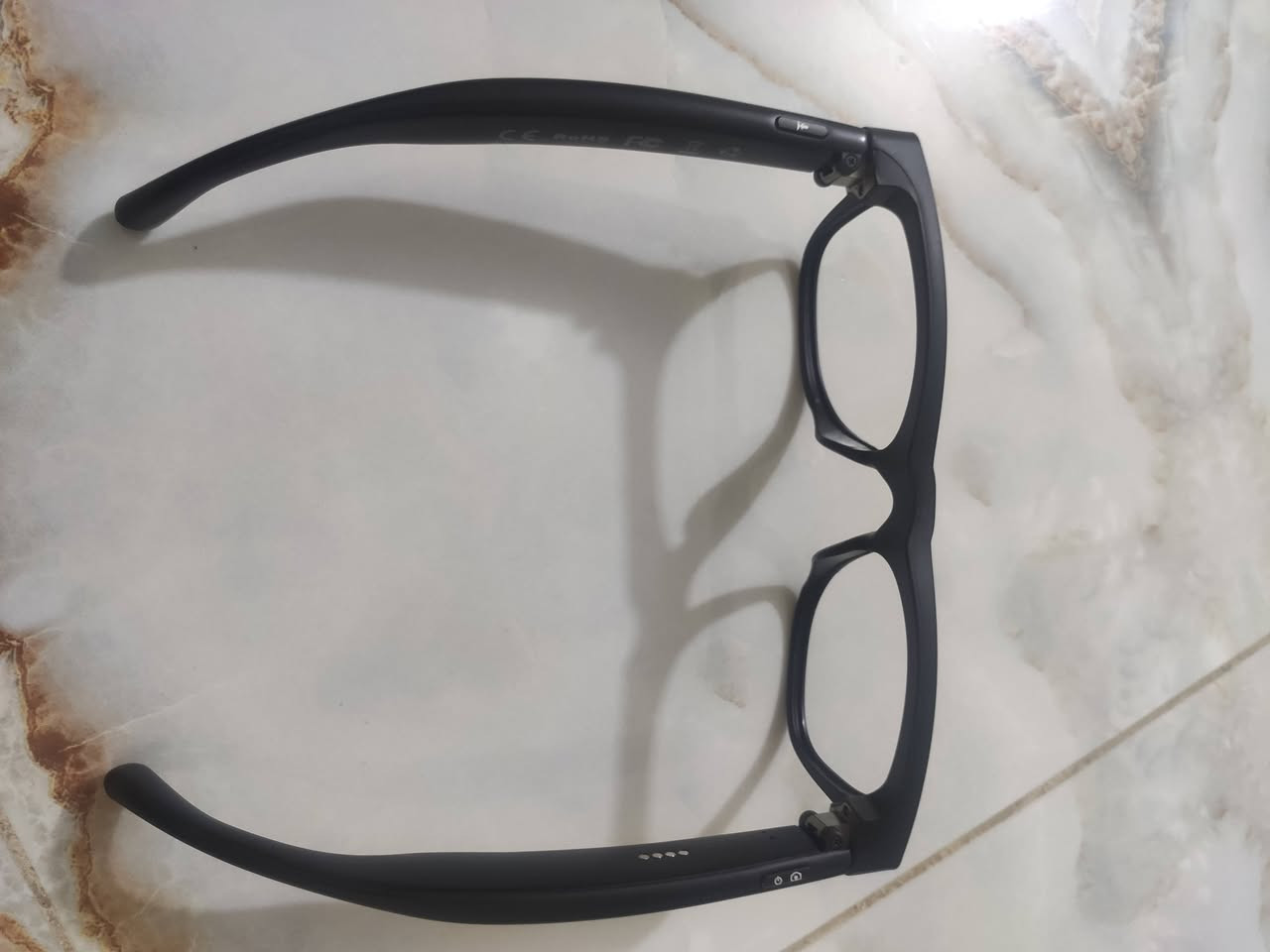 نضاره سمارت كاميرا فلاش سماعات ايربود رد اتصال مكالمات كامل ملحقات 
بدون جامت اجت بلمزون
٢٥ وياالتوصيل


**إذا كنت صاحب هذا الإعلان وتريد حذفه لأي سبب، رجاءا أرسل رسالة إلى الدعم الفني**
