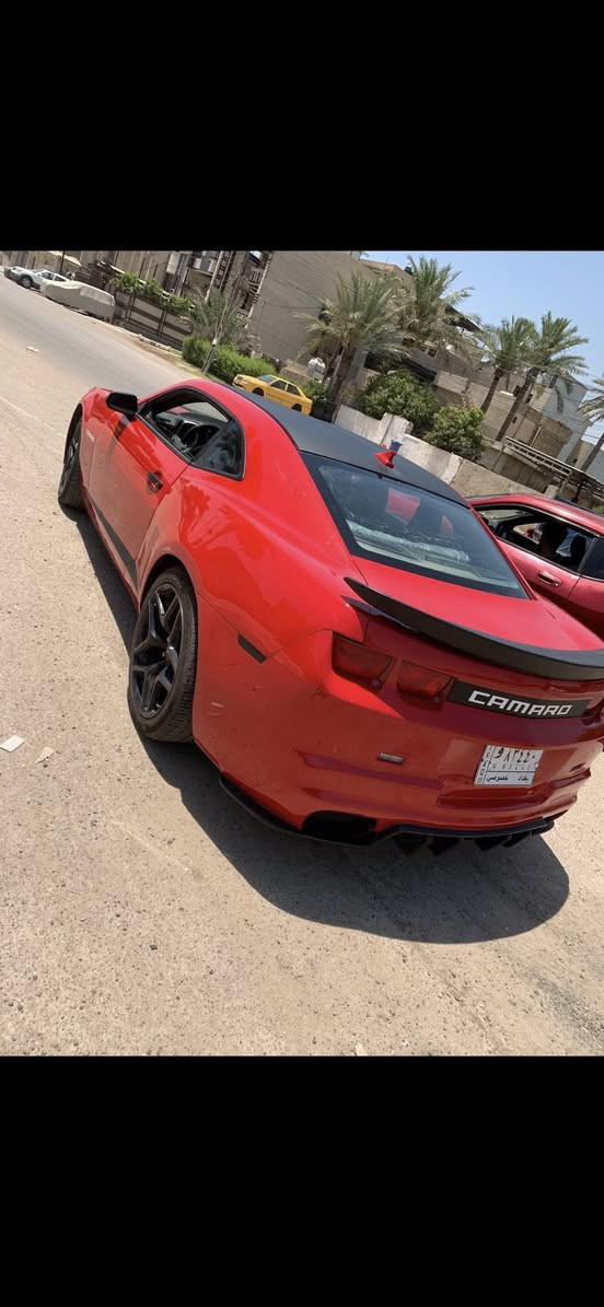 كمارو مديل 13 محدث 18سعر 75 وبيهه مجال بصيط كير عادي 6 نمر والسابع  بك   سياره طلقه تخم تاير جديد مكينه وكير كفاله صدر امامي خلفي نضيف جدا وياله نجمه سياره نصبتهه تشك كلش نضيفه تبريد ويه السويج سياره مصروف عليهه خير من الله مكاني بغداد الدوره ‭0778 324 8791‬
