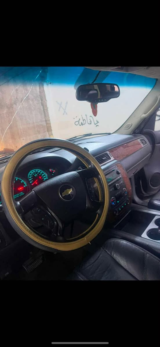 تاهو 2008 مكفوله من كلشي وجاهزة بدون كصه نظيفه للاتصال *********** السعر 105
