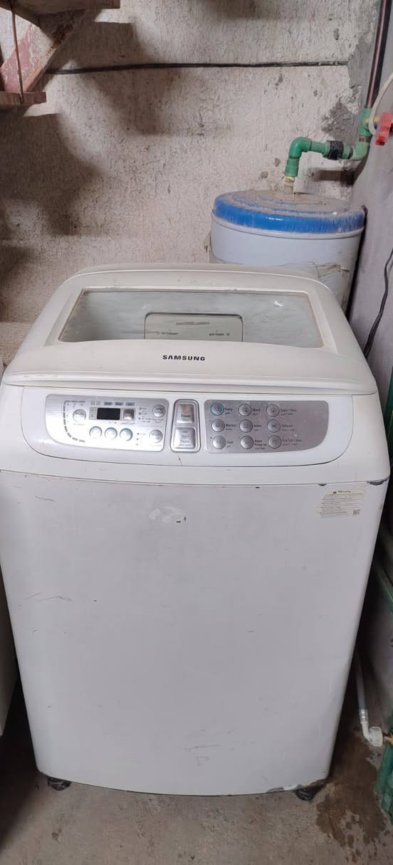 السلام عليكم غساله اوتوماتيك لبيع نضيفه بس تصرف مي شغل ع فحص سعر 100وبيه مجال لاستفسار واتساب ***********
