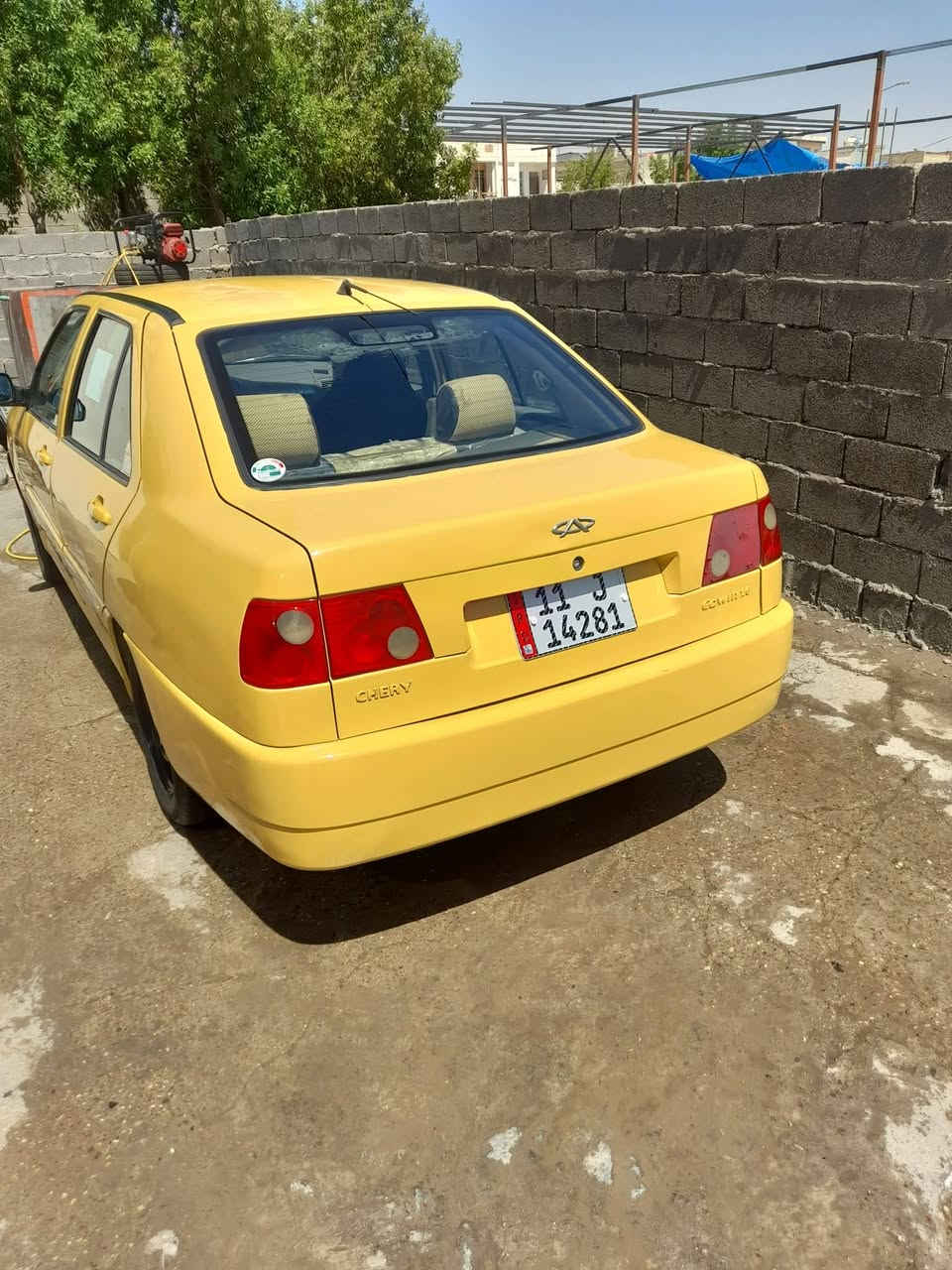 السلام عليكم مو تريد سياره جاهزه وماتعبك تعال يمي
شيري ٢٠٠٩ مكينه كير بلادي 
كامله مكمله من كلشي وجاهزه على اخر حبايه وبسمي مصفره هيئه وغرامات 
مكينه كير مكفولات صدر أمامي خلفي جديد كهرباء كله شغاله تخم تاير جديد تبريد شغال مدوشمه عام اخوان السياره للبيع فقط السعر٢٨ مجاله بصيط
للإستفسار ***********
العنوان بغداد الدوره
