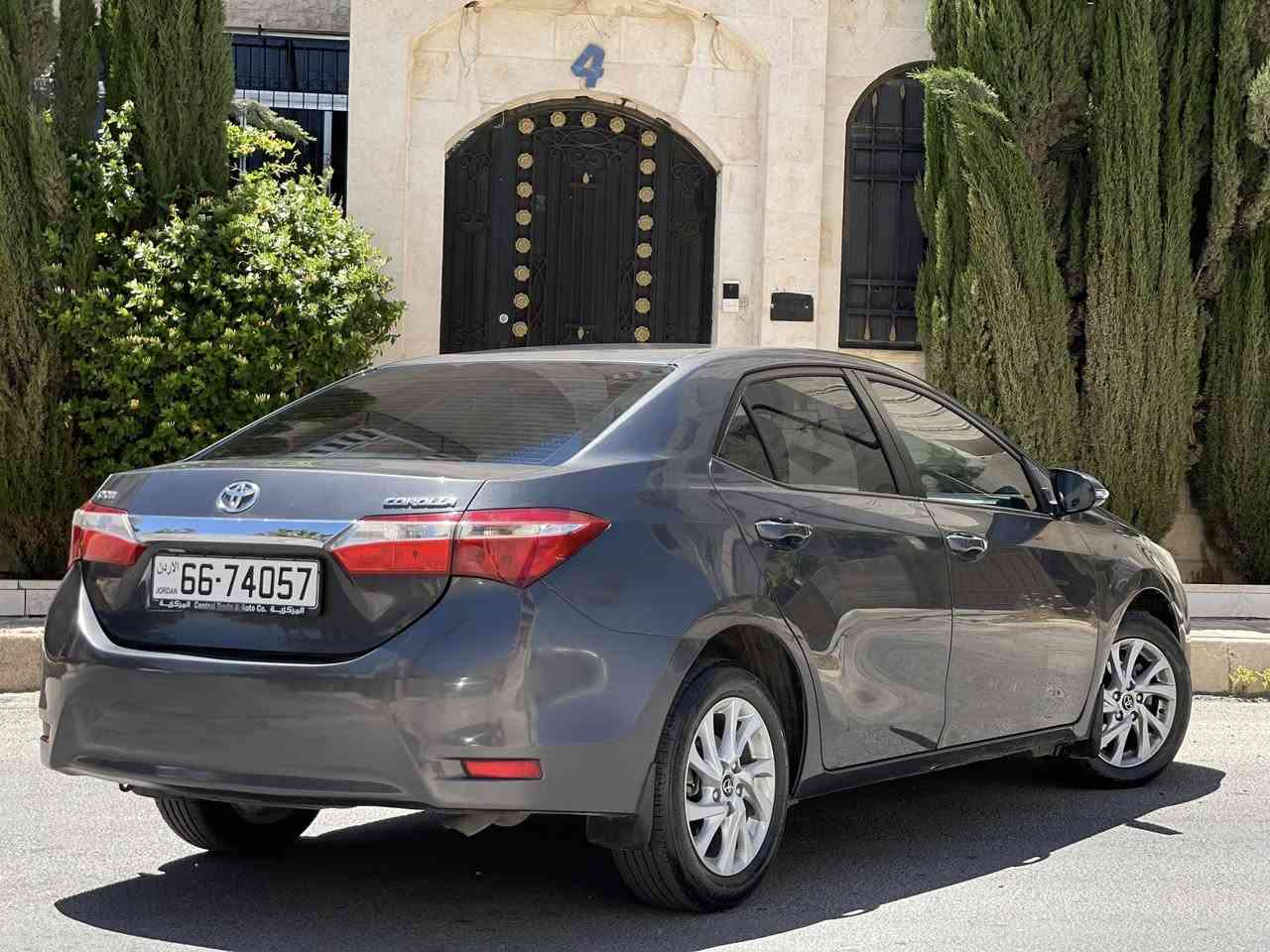 🔹𝐓𝐨𝐲𝐨𝐭𝐚 𝐂𝐨𝐫𝐨𝐥𝐥𝐚 2019|| تويوتا كورولا
0787154181 التواصل
السعر ١١،٠٠٠
#تويوتا #كورولا 2019 بحالة الوكالة
وارد المركزية **
سعة المحرك : 1600cc
** اقتصادية وقود ممتاز +
ناقل حركة اتوماتيكي توبترونيك
لون فيراني

الاضافات:
* زجاج كهربائي
* مري كهرباء
* مسجل CD + 
* ⁠راديو اصلي
* مقاعد مخمل
* انارة هيلوجين
* كشافات نهارية
* مري كهرباء
* وسائد هوائية
* حاملة اكواب
* نظام قيادة رياضي (sport)
* سنتر مركزي للأبواب
* تحكم على المقود
* جنطات قياس 16 انش
* نظام مانع انزلاق ABS
* Airbag Sensors
* USB / AUX / 12V
والعديد من الاضافات
 
للإستفسار يرجى الإتصال على الرقم التالي 0787154181


**إذا كنت صاحب هذا الإعلان وتريد حذفه لأي سبب، رجاءا أرسل رسالة إلى الدعم الفني**