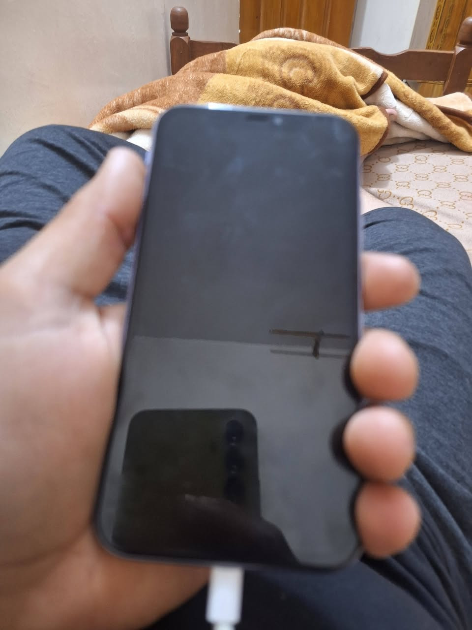 للبيع ١١عادي مبدل شاشة وهسة طبع صفار بصيط
اخون شاصي بي شوي عواج شوي السعر ١٣٠ الف قفل قفل لحد يعامل بسعر سفن بلاص 
فيس ادي شغال كامل 
عنوني بغداد سبع بكار 
***********
