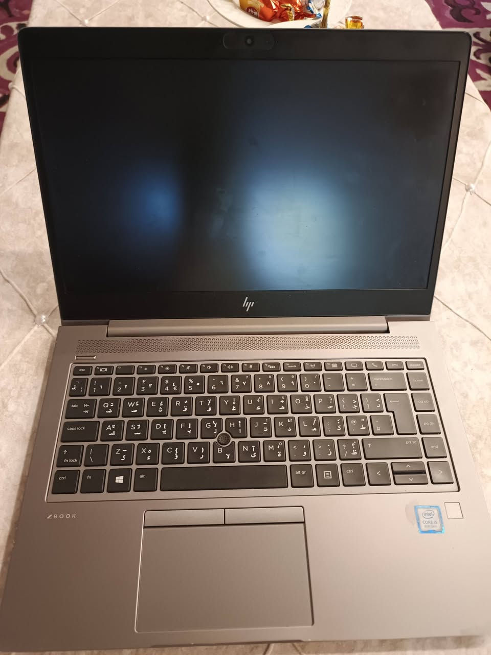السلام عليكم لابتوب hp zbook للبيع سعر 440 وبي مجال بسيط *********** توصيل جميع المحافضات
