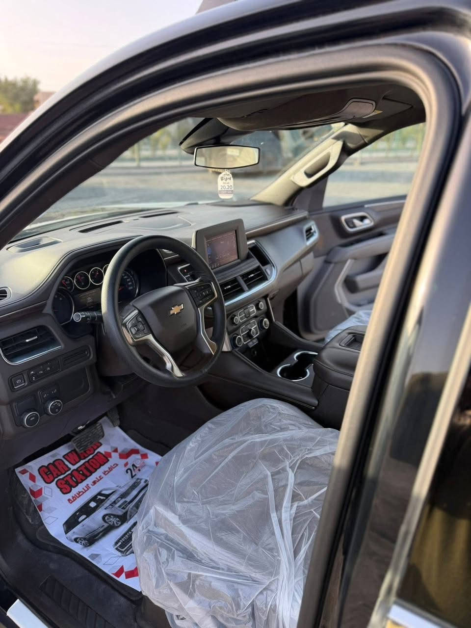 تاهو LS خليجي للبيع –

السيارة نظيفة جداً
اللون: أسود
الموديل: LS خليجي
الحالة: كفالة، فقط دحجان بسيط موضح بالسونار

ماشيه 104

السعر: 455

المكان: السماوة
للتواصل: ***********
