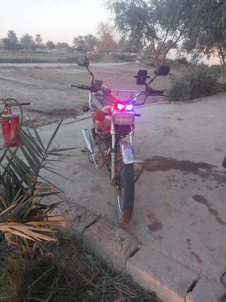 5 بيها فطر بالمكينه دراجه حلوه شوف العين معروضه ب٢٠٠ وبيها مجال 

الرضوانيه جسر عبيد السهر او الجسر الاسود


**إذا كنت صاحب هذا الإعلان وتريد حذفه لأي سبب، رجاءا أرسل رسالة إلى الدعم الفني**