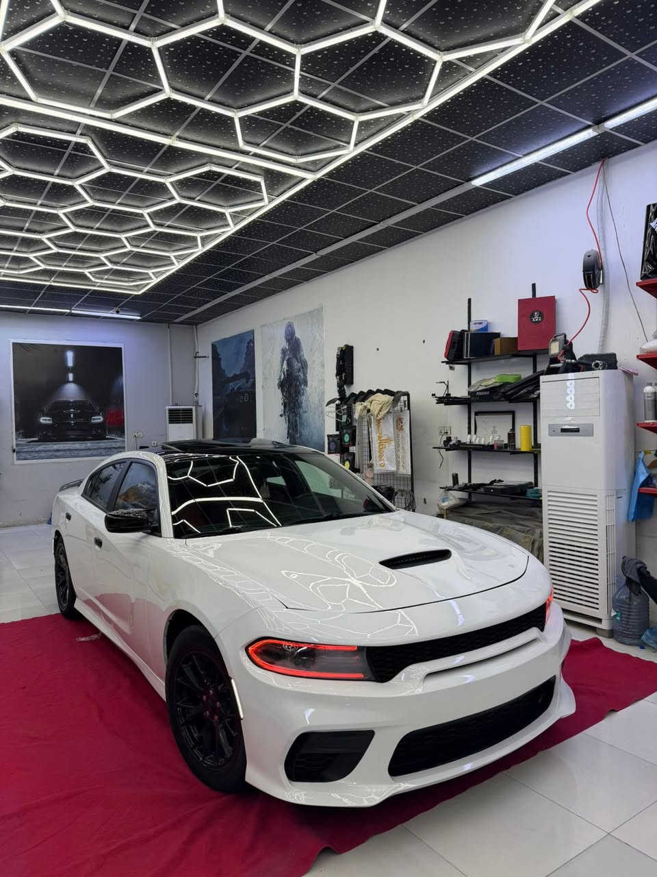 يا الله السلام عليكم اخوان  فقط مراوس RT 25/700
دوج شارجر مديل 2019 فول الخير. السياره 
ابيض غير محدد بسنويه قماره بلد سوده
فتحه سقف
مكينه 3/600 بلكارتون المكينه الكير جدد معنا الكلمه شاهد الحسين
تبريد ثلج قطعتين
الحداديه كلش جديد اسم الطسه مابيه 
رقم بصره دوالي السياره مكانه بالبصره
شاشه جبيره معا كامه دواره+حساسات خلفيه
كشنات حضن ماروني جلد 
السياره اسم الخط ما طلعه بالحسين راعيها من دوام البيت
والسياره نصبته احلى من صوره بعد تجي وتكلب تاخذها الفحص همات يالله تراوس 
السياره فقط مراوس ب هيمي 5700 الون مميز كون نضيفه السياره مو البيع فقط مراوس
السياره طابه سرقه فقط. لا حادث ولا شوصي ولا الغد ولا جفيه شاصي مكفول من البدايه النهايه ملته اسم طخه مابي فقط سرقه تفاصيل ع الخاص مكلف بالنشر الريد يراوس طب خاص أنطي رقم راعي السياره بس مو طبلي عدا هيمي المكينه ملته دك بيها فرقة ام علي سياره مميز الون ونضيفه كون حته الو حادث عادي  وتحياتي الكم انشاءالله الرزق الجميع عدك فلوسك وعدنا حلالنا لاحد طب يعلق يكسر ب حلال الناس الله يرحم والديكم وتحياتي الجميع


**إذا كنت صاحب هذا الإعلان وتريد حذفه لأي سبب، رجاءا أرسل رسالة إلى الدعم الفني**